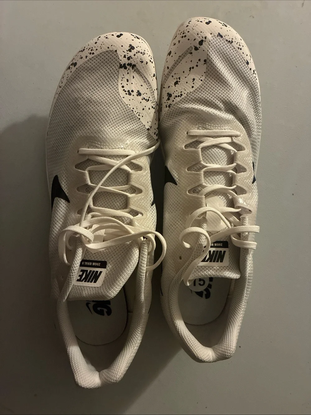 Nike Men's Cream/White Running Shoes with Black Swoosh and Speckle Size 15